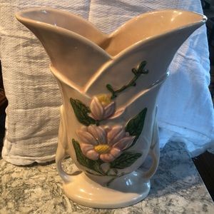 Hull vintage Magnolia Vase pink and green Magnolias.